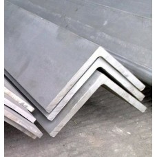 Уголок нержавеющий шлифованный равнополочный г/к 08Х18Н10 10х10х2 мм ГОСТ 8509-93